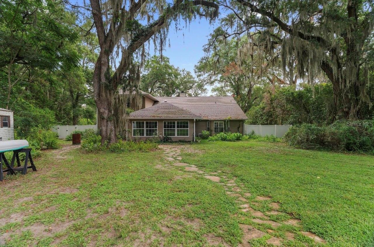 Listing Photo 8