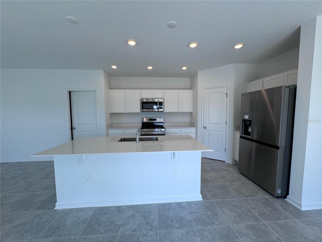 Listing Photo 12