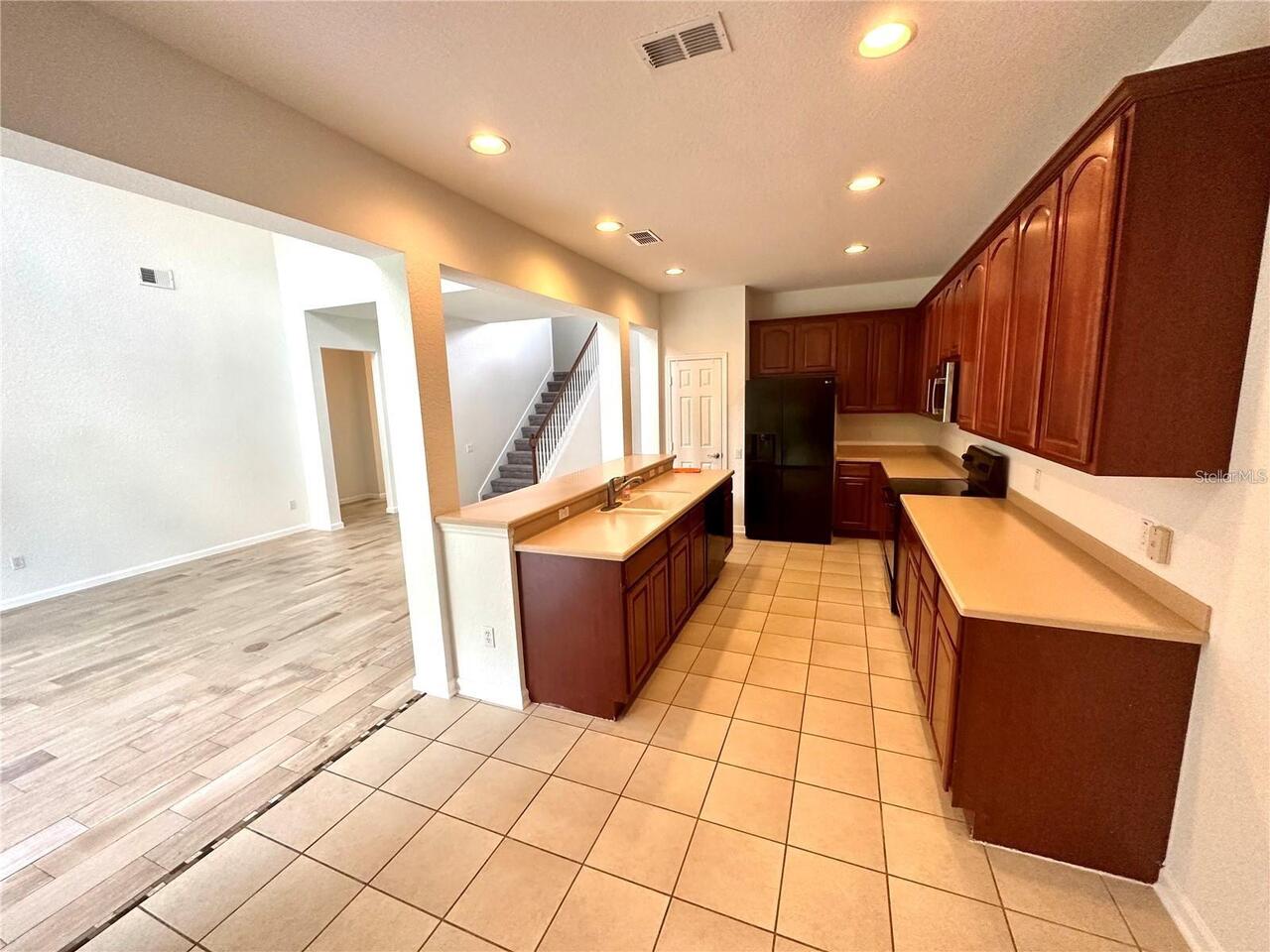 Listing Photo 9