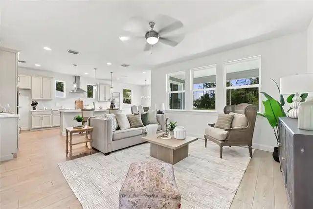 Listing Photo 7