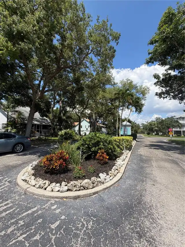 Listing Photo 34