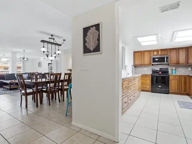 Listing Photo 13
