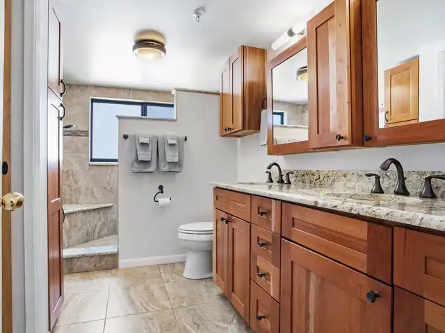 Listing Photo 37