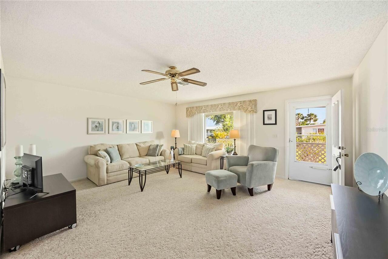 Listing Photo 9