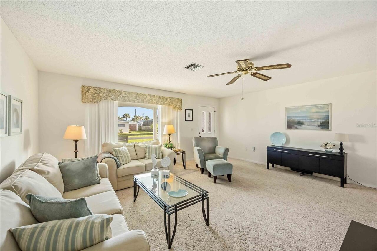 Listing Photo 10