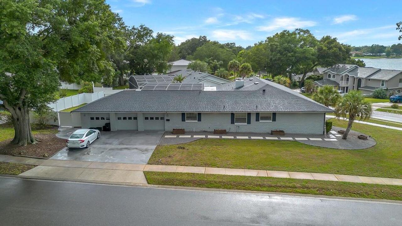 Listing Photo 9