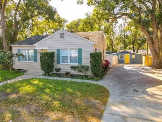 Listing Photo 17