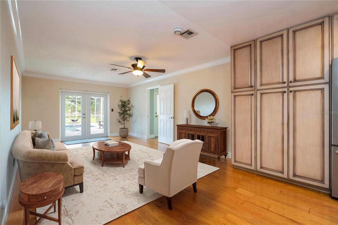 Listing Photo 14