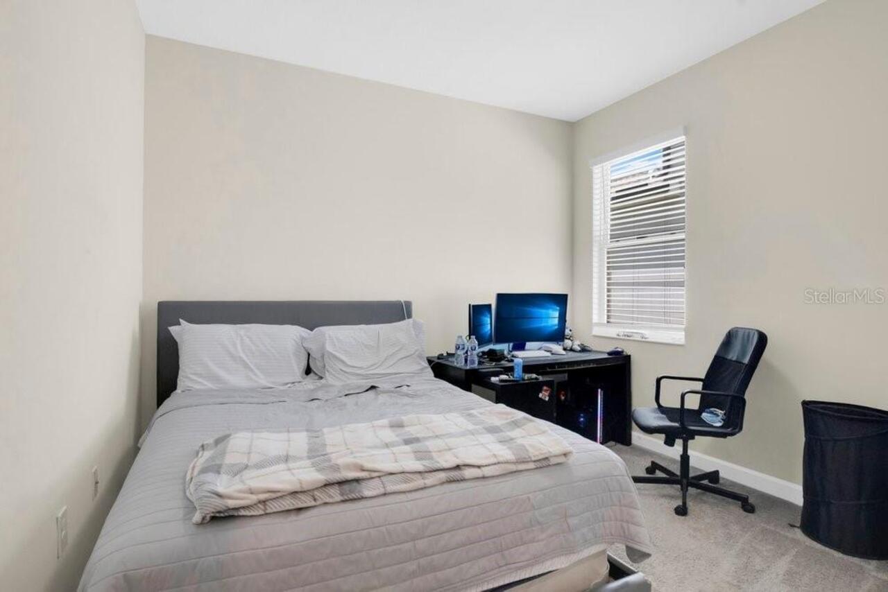 Listing Photo 17