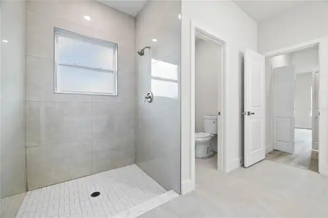 Listing Photo 25