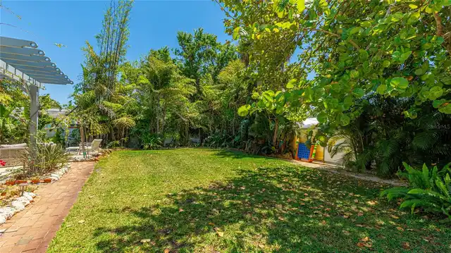 Listing Photo 34
