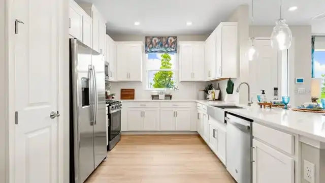 Listing Photo 7