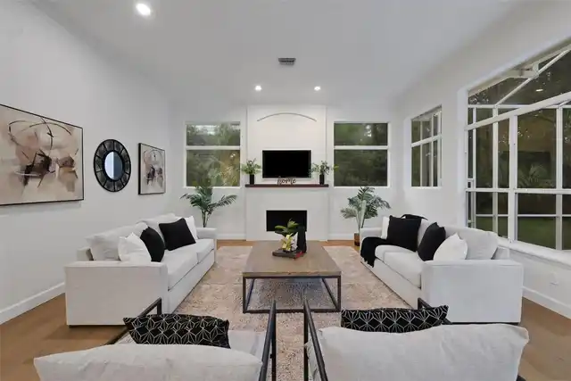 Listing Photo 16