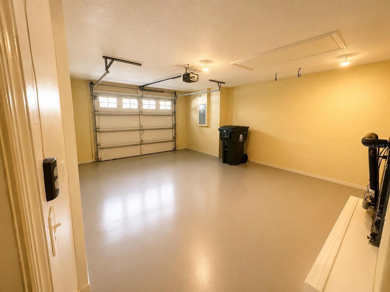 Listing Photo 12