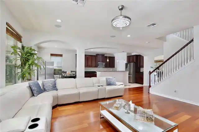 Listing Photo 15