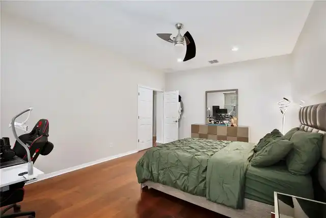 Listing Photo 17
