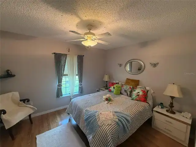 Listing Photo 8