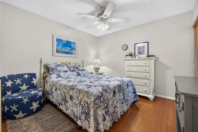 Listing Photo 18