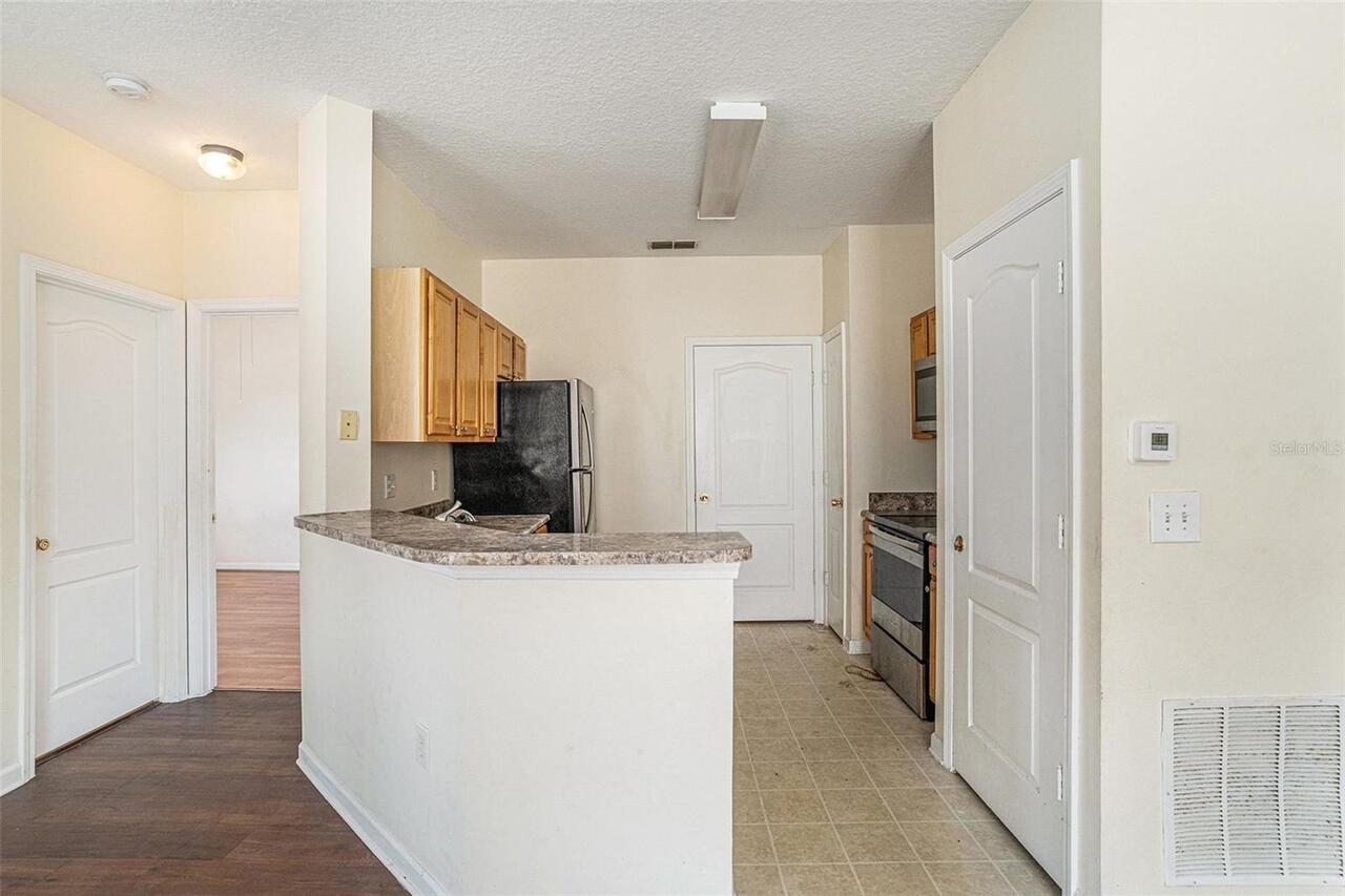 Listing Photo 9