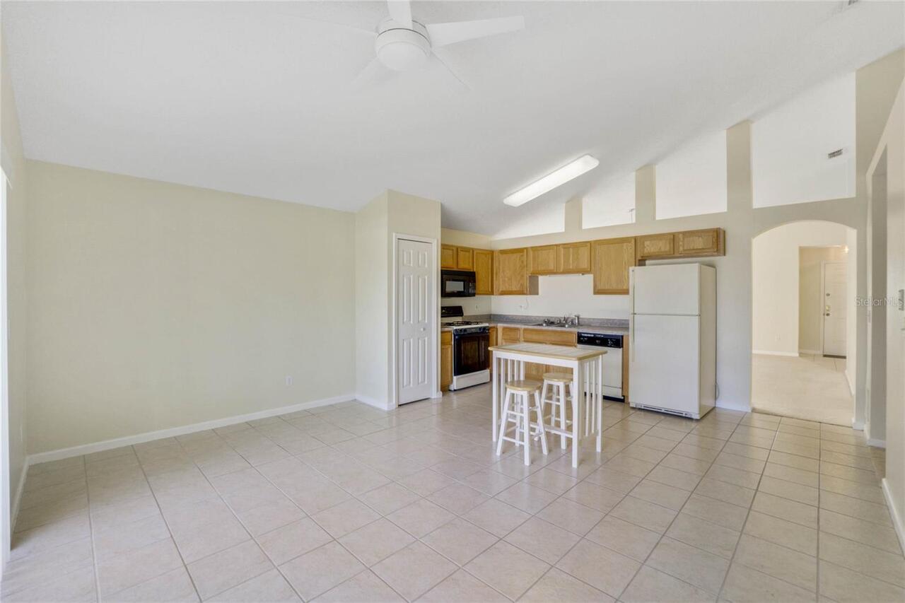 Listing Photo 9