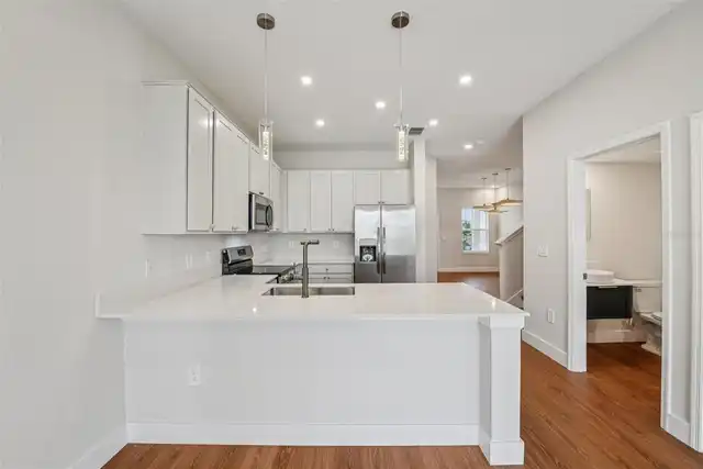 Listing Photo 18