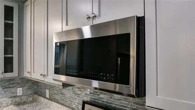 Listing Photo 18