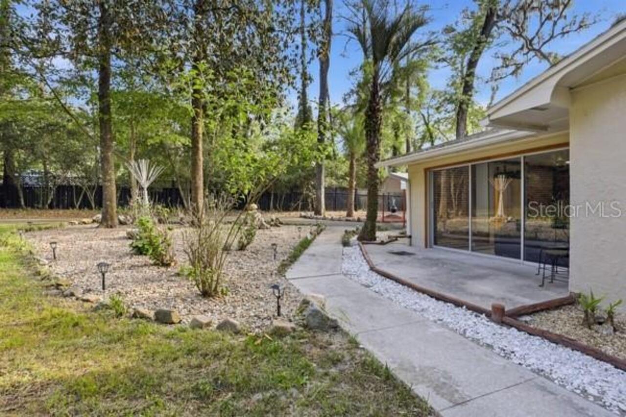 Listing Photo 7
