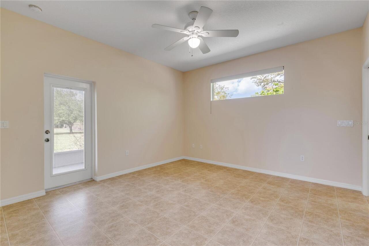 Listing Photo 14