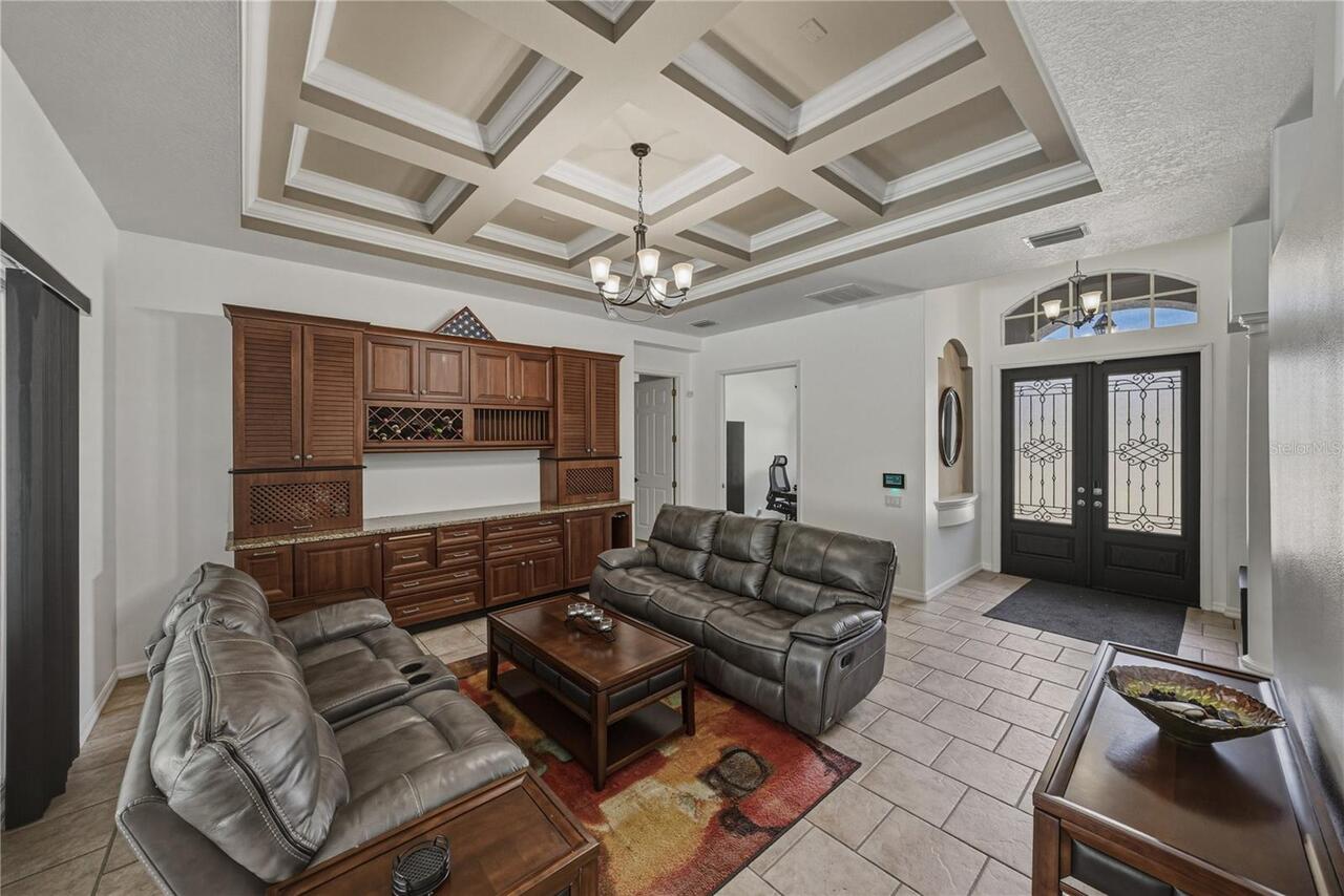 Listing Photo 12