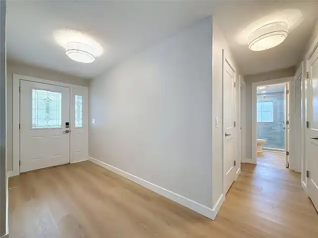Listing Photo 7