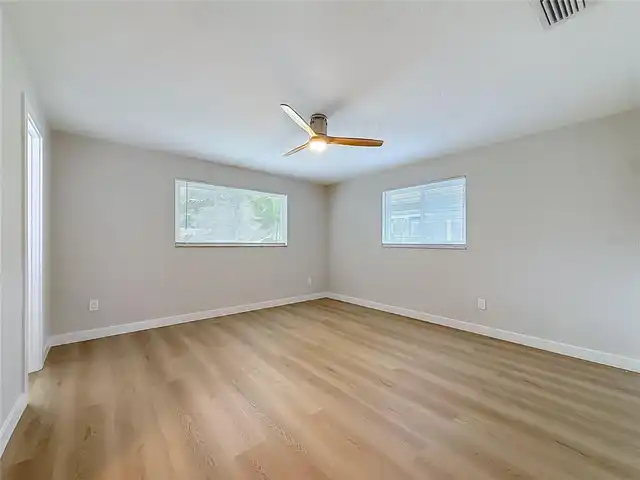Listing Photo 37