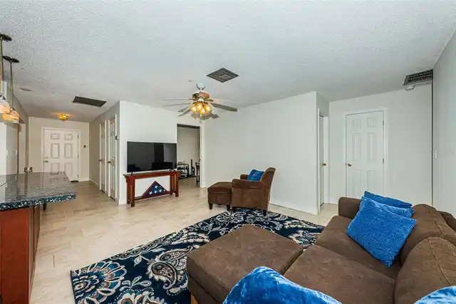 Listing Photo 20