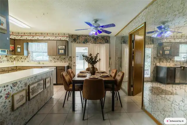 Listing Photo 10
