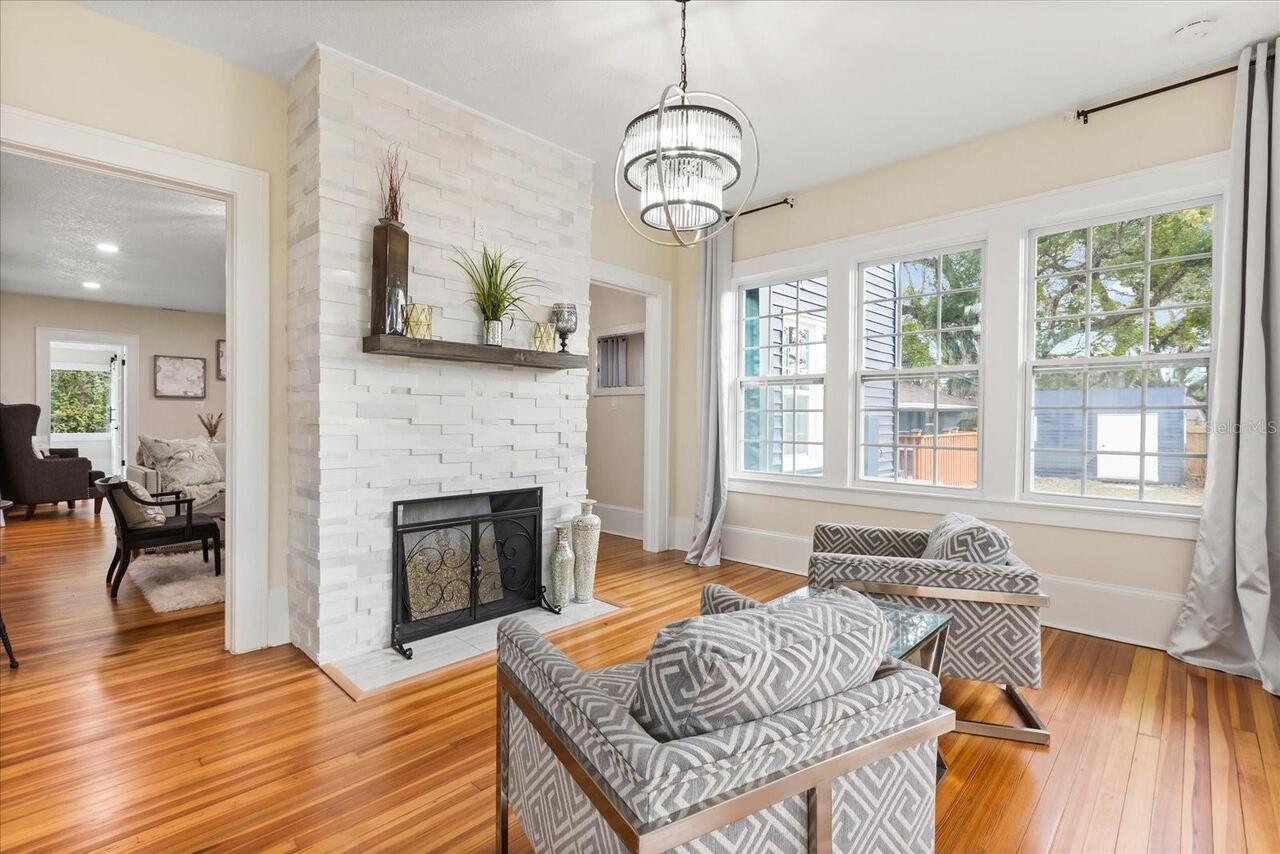 Listing Photo 11