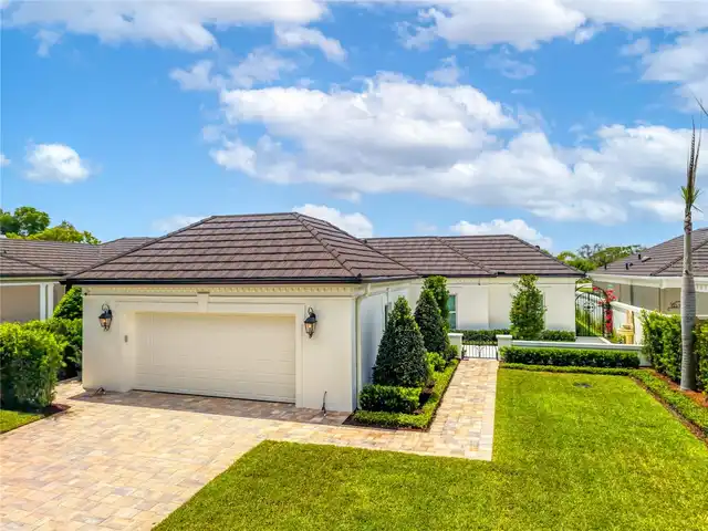 2BR, Home, 2BA, $2,380,000
Read More