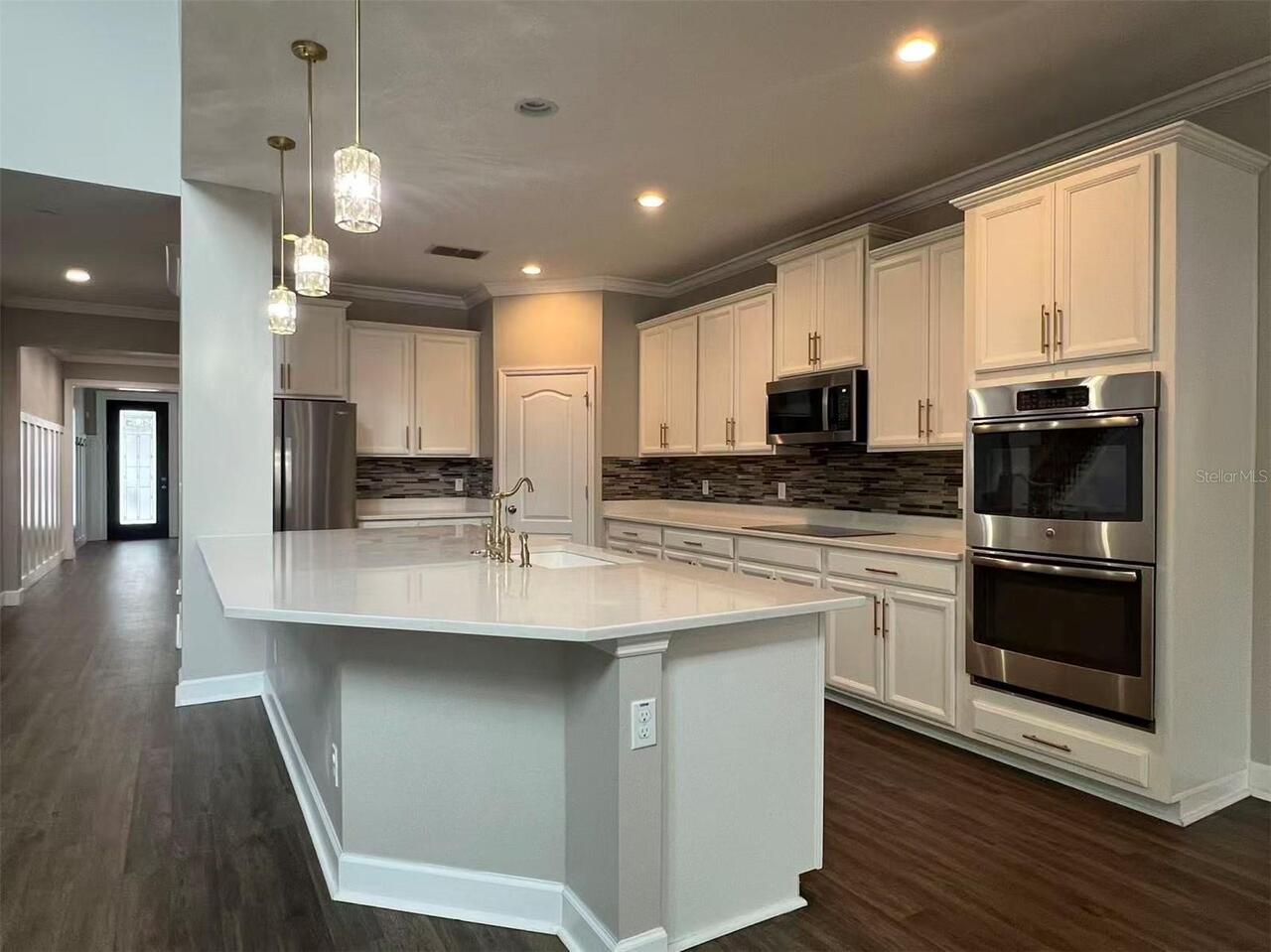 Listing Photo 6