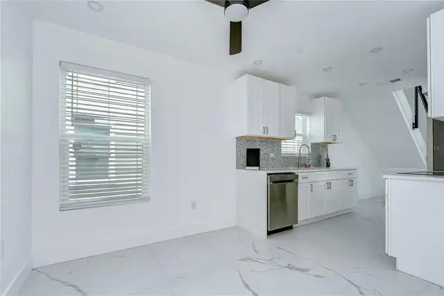 Listing Photo 9