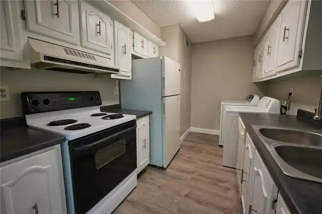 Listing Photo 8