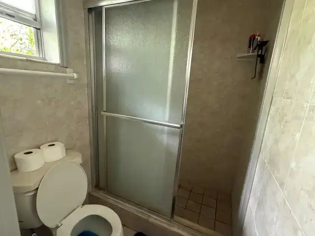 Listing Photo 12