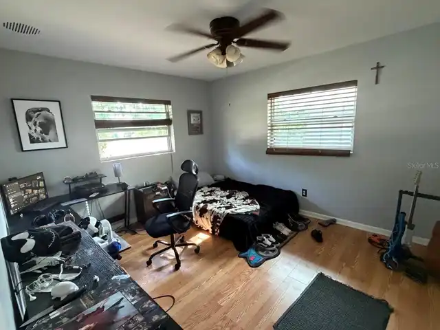 Listing Photo 16