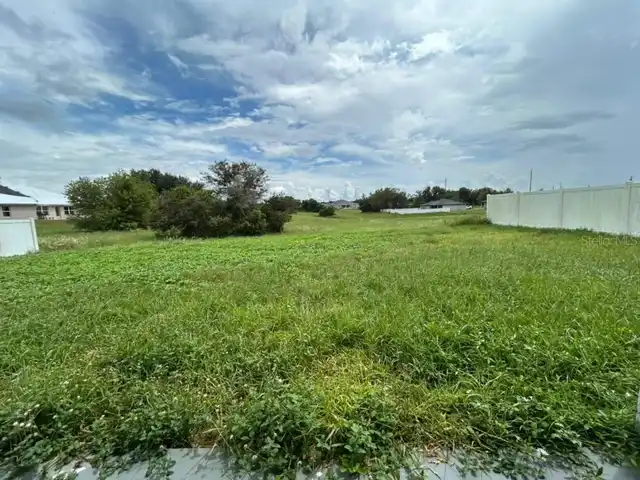 Listing Photo 18