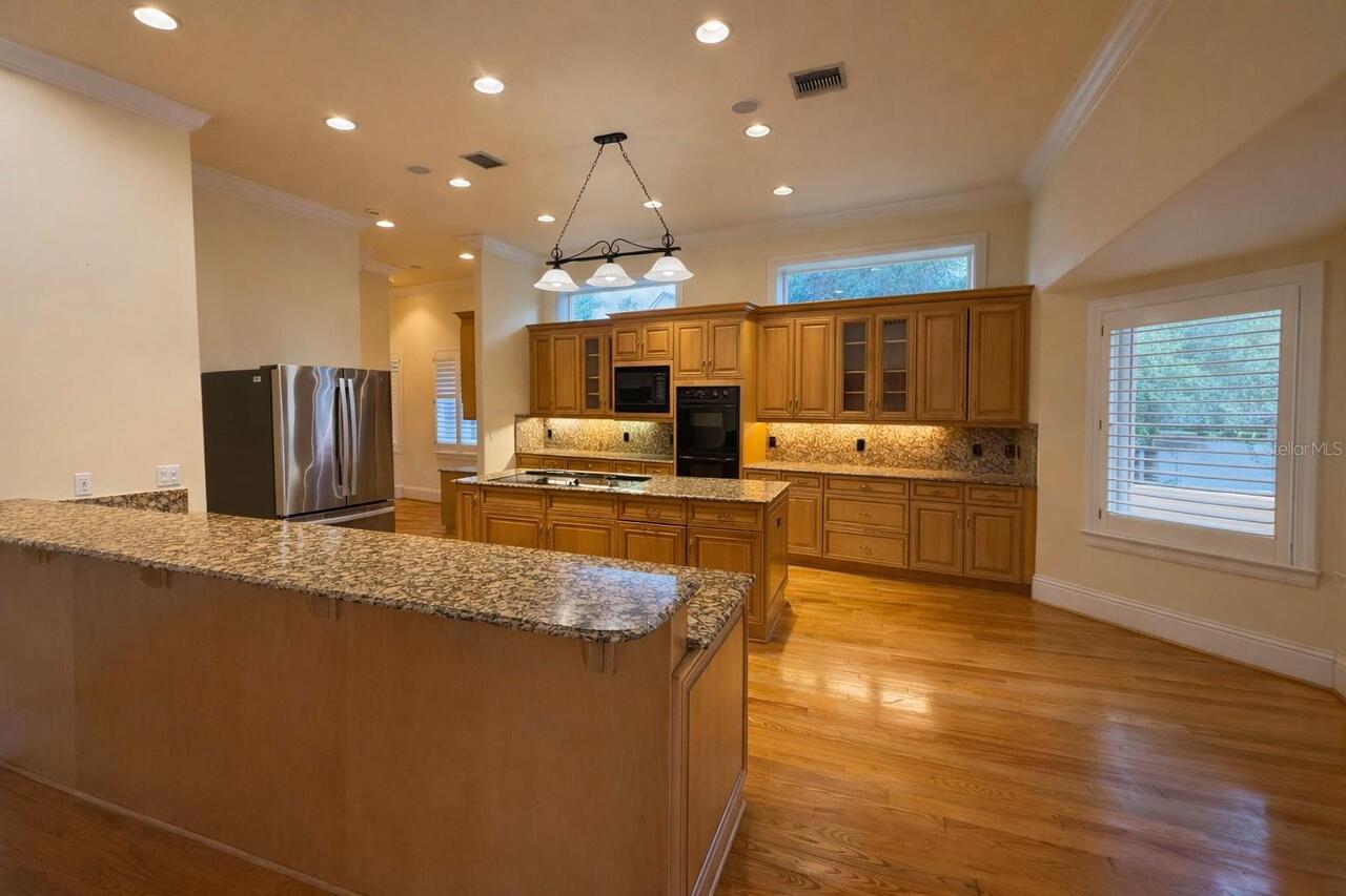 Listing Photo 18