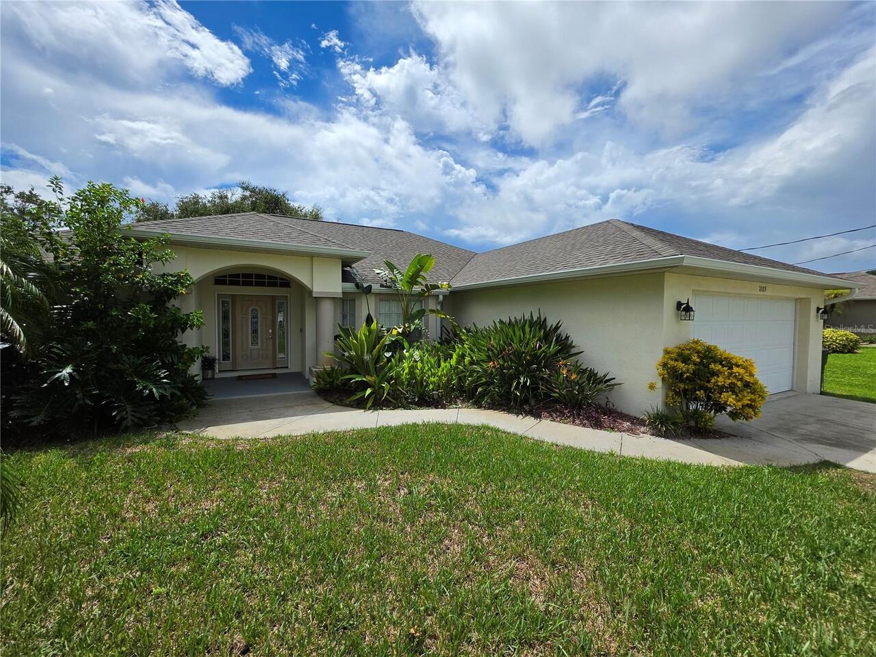 Listing Photo 1