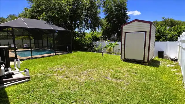Listing Photo 9