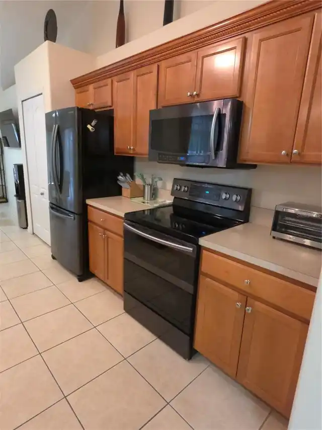 Listing Photo 10