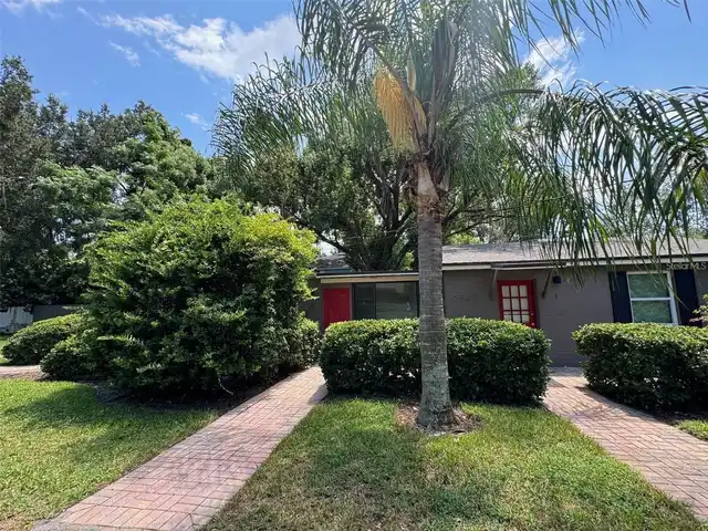 Listing Photo 8
