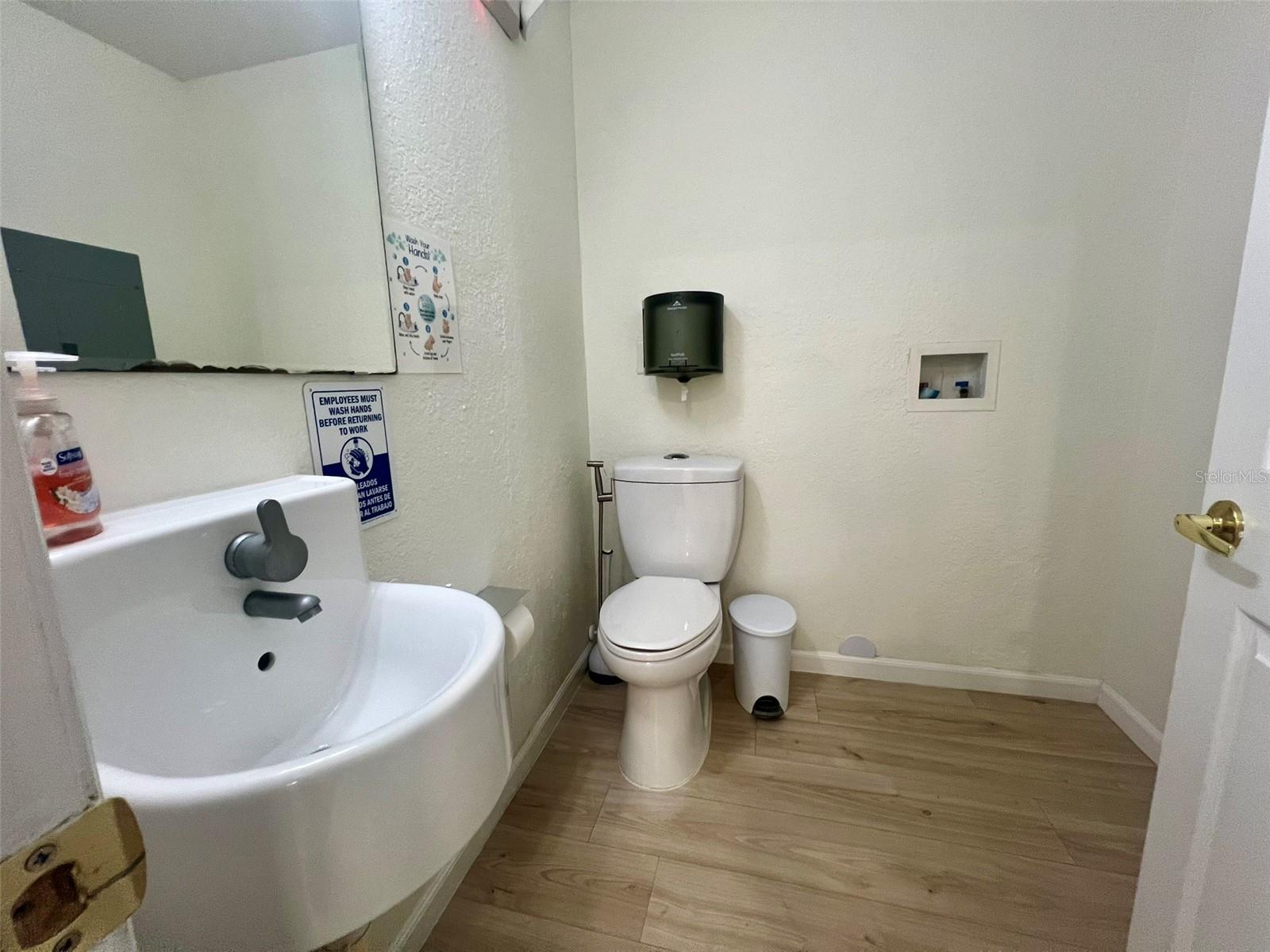 Listing Photo 17