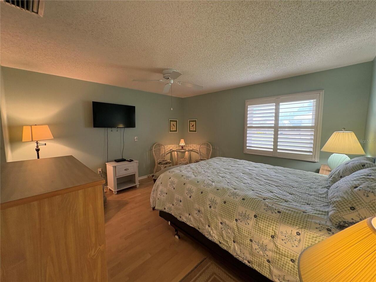 Listing Photo 24