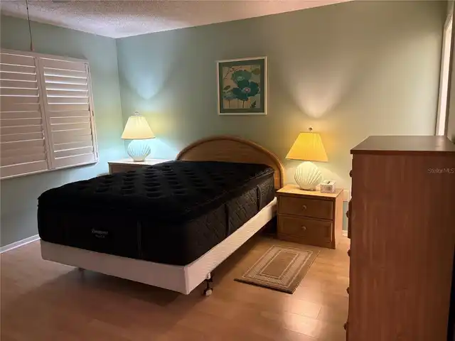 Listing Photo 23