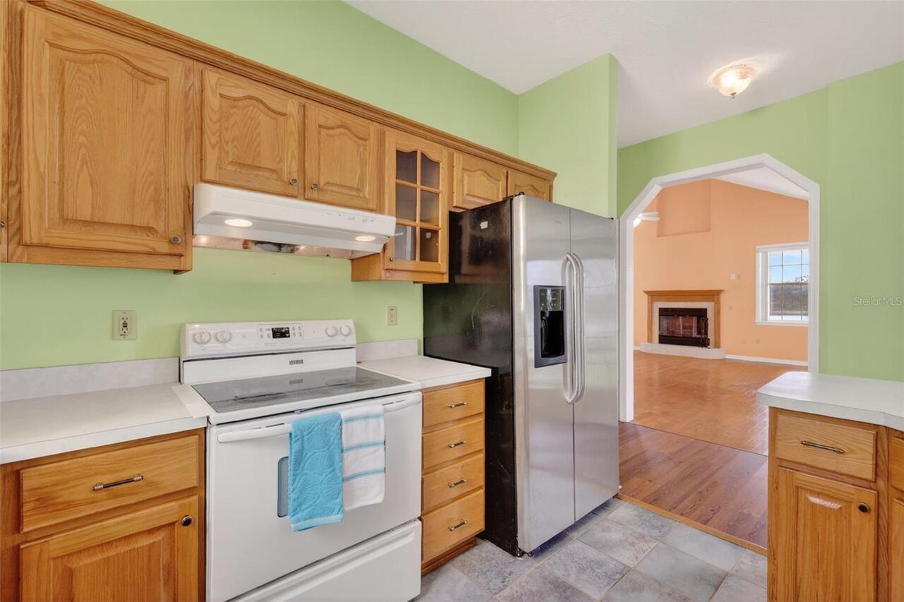 Listing Photo 12